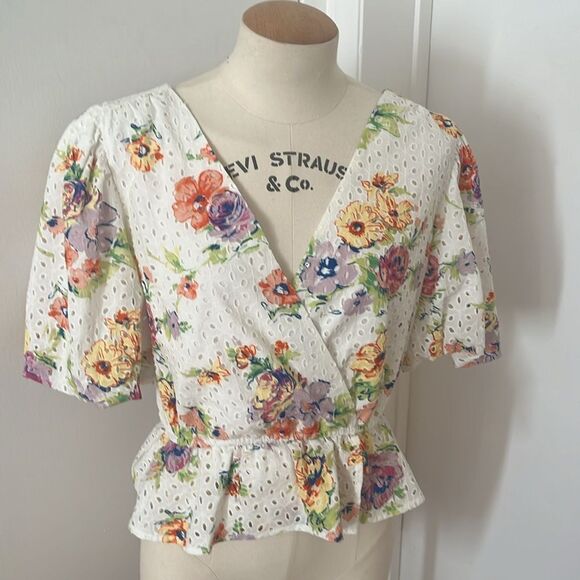 WAYF Womens‎ Eyelet Floral Peplum Top - Picture 4 of 6